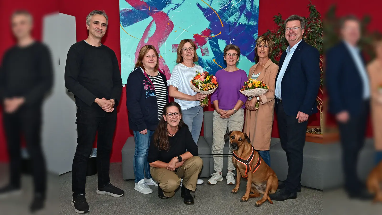 V.l.: Joachim Herrmann, Kathrin Herbeck, Alexandra Mau, Dr. Anja Horn, Marion Voss, Reinhard Nowak und Kathrin Lindner (sitzend). (Foto: Alexander Käberich)