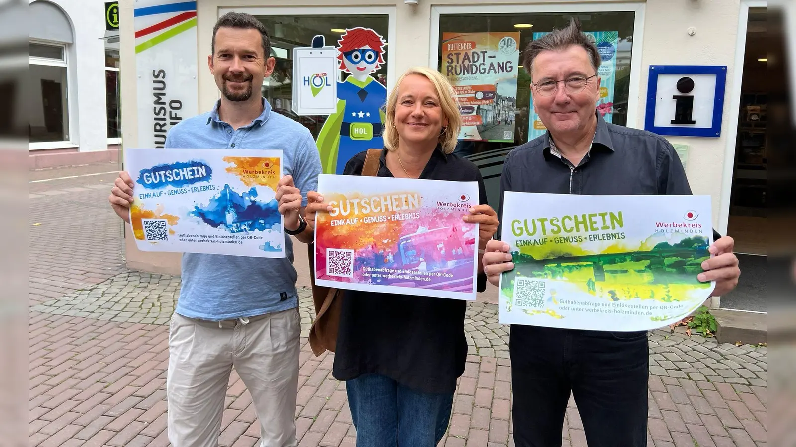 V.l.: Benjamin Beineke (2. Vorsitzender Werbekreis Holzminden), Bianca Kleeschulte (1. Vorsitzende Werbekreis Holzminden) und Volkmar Stanoschek (Geschäftsführer Stadtmarketing Holzminden). (Foto: Werbekreis Holzminden)