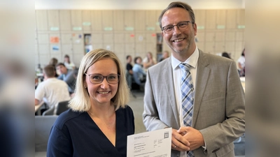 Klaus Sprafke und Dr. Tina Hoffmann-Deist. (Foto: M. Leitschuh)